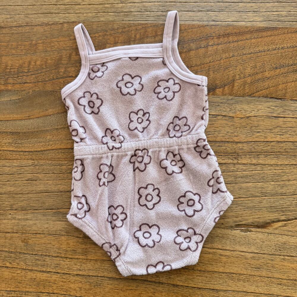Quincy Mae Terry Cinch Romper Daisy - Size 3-6 months - Picture 5 of 5